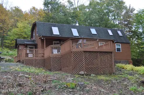 Wilderness Road, Starrucca, PA 18462