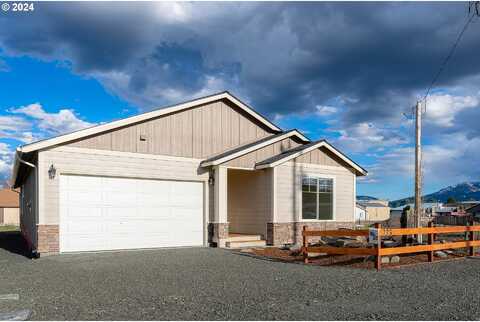 N Johnson St, PrairieCity, OR 97869
