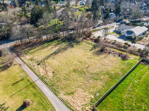 Clara, LAKE OSWEGO, OR 97035