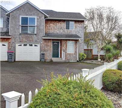 Avenue C, Seaside, OR 97138