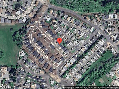 Nestucca Ln, Roseburg, OR 97471