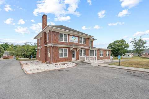 Main, FLOYD, VA 24091