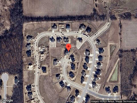 Hummingbird Ct, Grafton, WI 53024