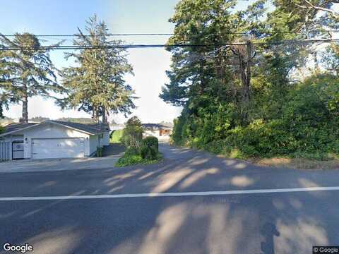 Rhododendron Dr, Florence, OR 97439