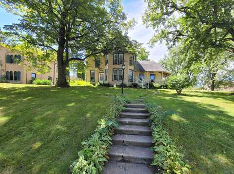Tremont, MAUSTON, WI 53948