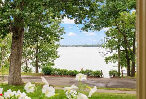 Lake Shore, LAKE MILLS, WI 53551