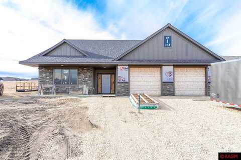 Mahoe, MANKATO, MN 56001