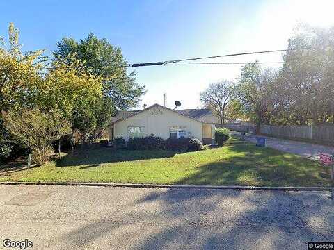 11Th, MOUNT PLEASANT, TX 75455