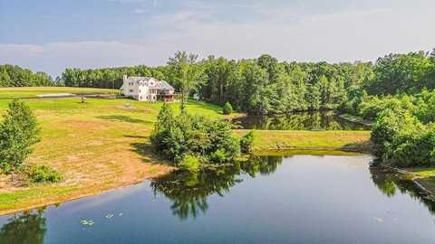 593 Stoney Cross Road, Chase City, VA 23924