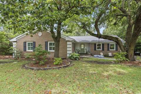 5626 Woodside Ave., Myrtle Beach, SC 29577