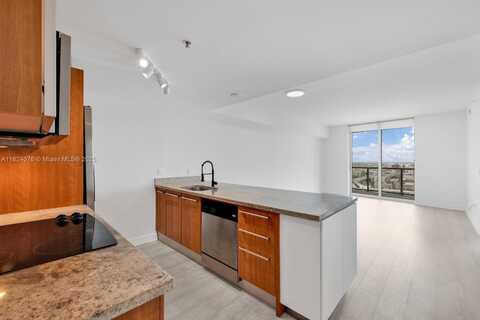 185 SW 7th St, Miami, FL 33130