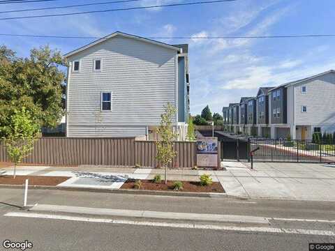 Se Division St, Portland, OR 97236