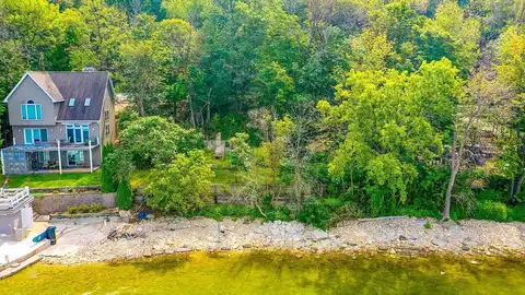 Edgewater Beach, GREEN BAY, WI 54311