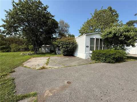 225 Brayton Avenue, Tiverton, RI 02878
