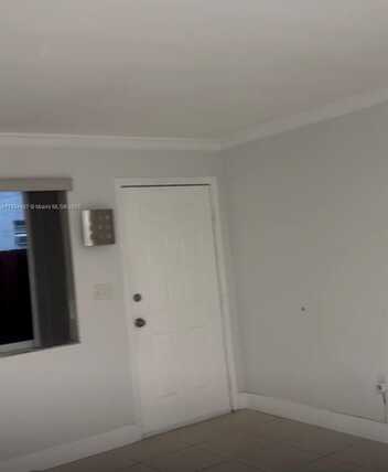 1020 SW 7th St, Miami, FL 33130