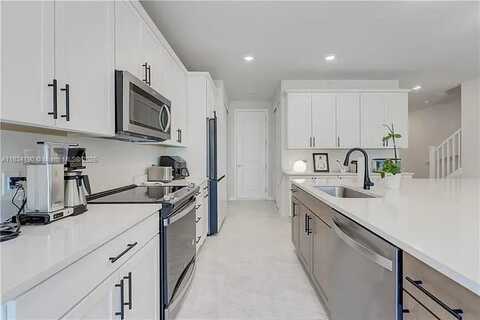 8186 Tailshot Ct, Lake Worth, FL 33467