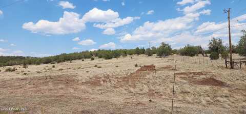 N Double A Rnch Road, Ash Fork, AZ 86320