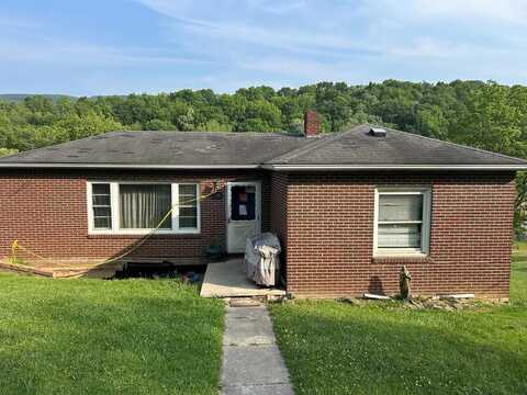 110 Hillcrest Dr, Bluefield, VA 24605