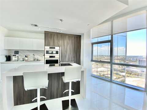 851 NE 1st Ave, Miami, FL 33132