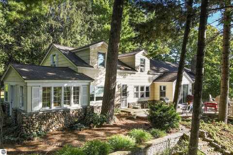 7787 E Shore Drive, Traverse City, MI 49686