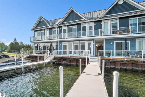 3670 Oden Road, Alanson, MI 49706