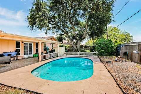 2311 Willow Drive, Portland, TX 78374