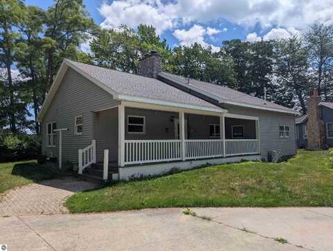 122 N Huron Road, Au Gres, MI 48703