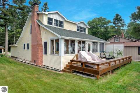 231 Iosco Beach Road, East Tawas, MI 48730