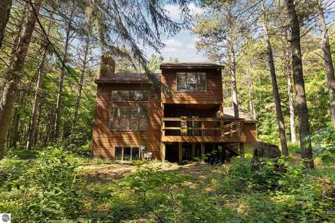 12271 E Woolsey Lake Road, Northport, MI 49670