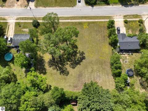 Mack Avenue, Kingsley, MI 49649