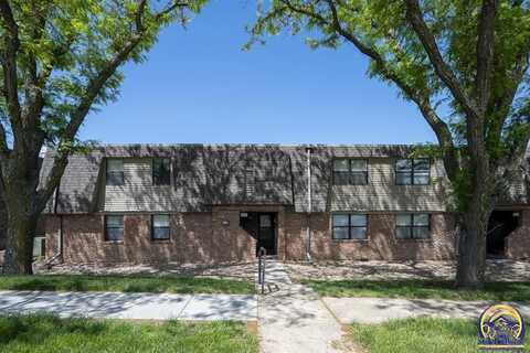 2815 SW Prairie RD, Topeka, KS 66614