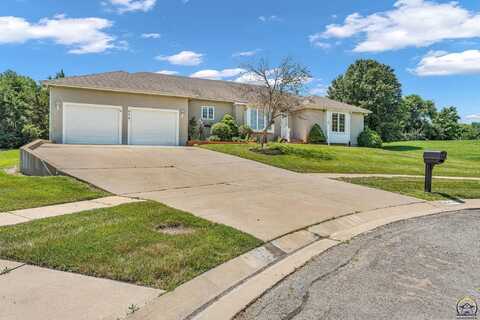 954 SW Woodbridge CT, Topeka, KS 66606