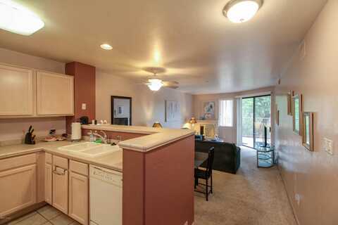 5675 N Camino Esplendora, Tucson, AZ 85718
