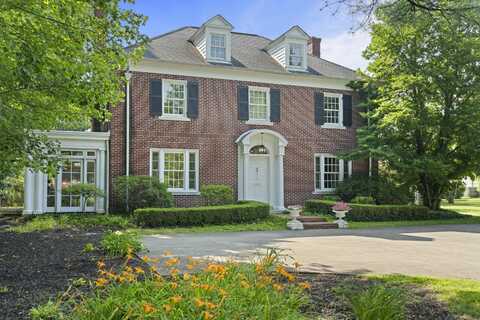 130 Boving Road, Lancaster, OH 43130