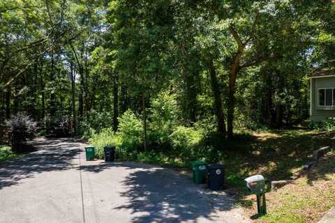 Easy Court, Tallahassee, FL 32303