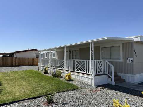 720 E Worth Space 135 Avenue, Porterville, CA 93257