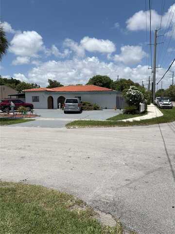 1385 NE 130th St, North Miami, FL 33161
