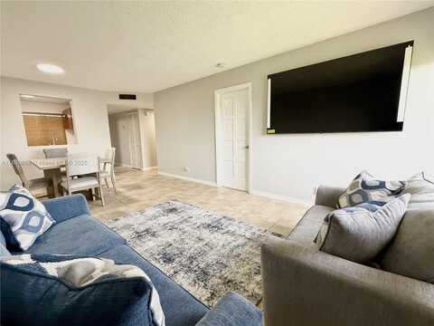8550 N Sherman Cir, Miramar, FL 33025