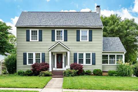 110 Kenwood Drive, Middletown, OH 45042