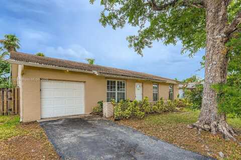 11035 NW 27th St, Sunrise, FL 33322