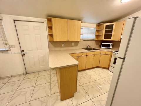 1674 NE 174th St, North Miami Beach, FL 33162