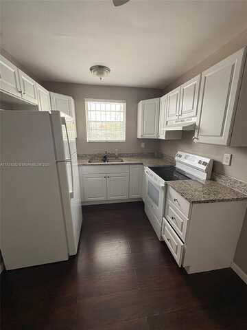 812 SW 19 ST, Miami, FL 33135