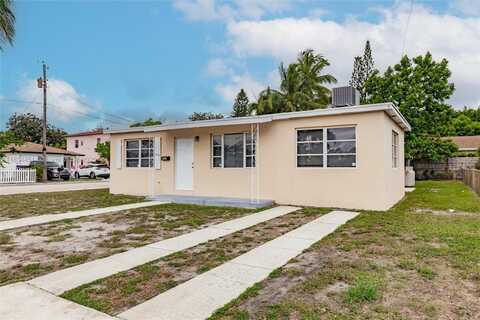 4423 Lake Ave, West Palm Beach, FL 33405