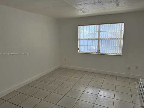 17255 SW 95th Ave, Palmetto Bay, FL 33157