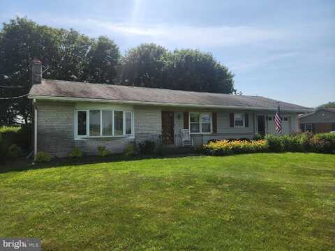 464 N RAILROAD AVENUE, NEW HOLLAND, PA 17557