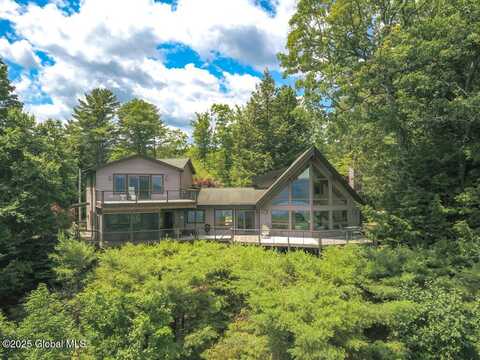 91 Lake Winds Road, Bolton, NY 12824