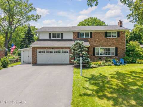 2284 Preisman Drive, Niskayuna, NY 12309