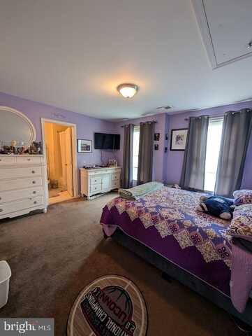 5 TURNOUT LANE, ETTERS, PA 17319