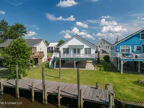 6226 Pontiac Drive, Kiln, MS 39556