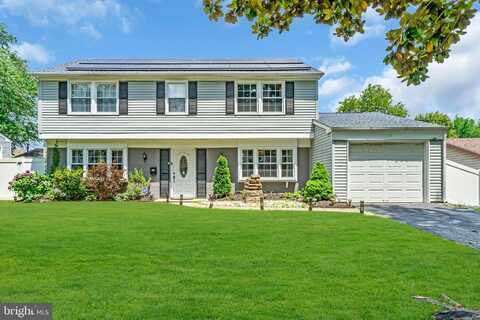 19 HINSDALE LANE, WILLINGBORO, NJ 08046